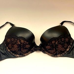 Victoria Secret lingerie push up Bra 34B
